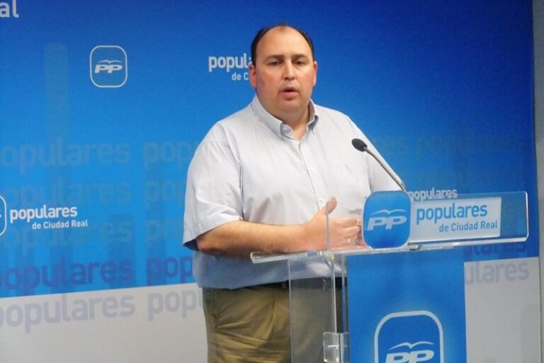 Exojo: “La prioridad de Cospedal, son las personas que no tienen empleo y las familias más vulnerables”
