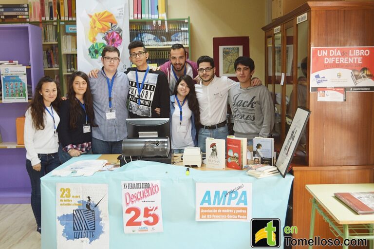 El IES García Pavón de Tomelloso celebra la XV Feria del Libro, dedicada a la II Parte del Quijote