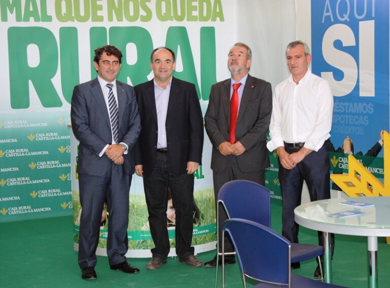 Caja Rural Castilla-La Mancha apoya las tradiciones rurales manchegas