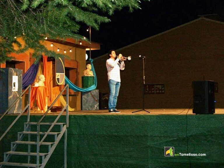 El Viejo Ciervo expone los trabajos realizados en los talleres creativos para niños