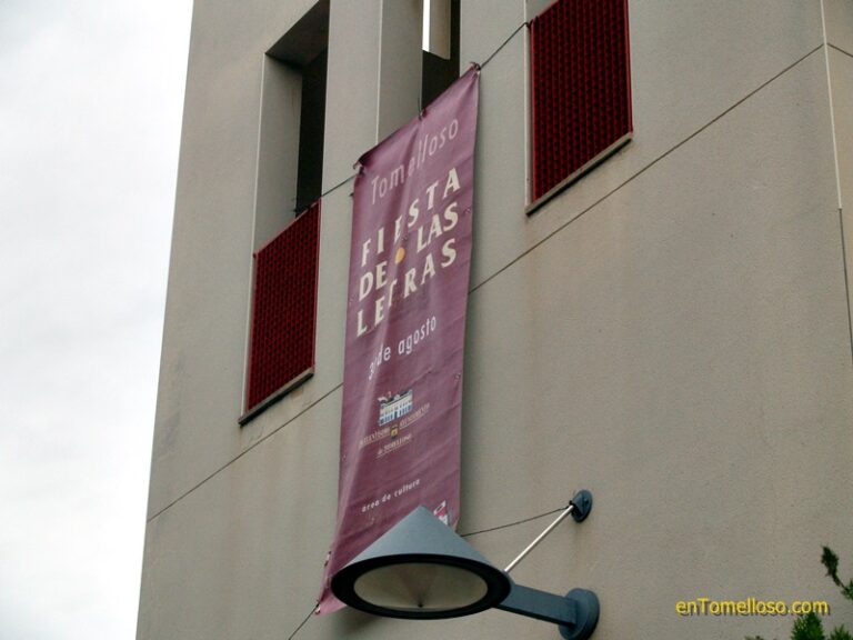 Javier Gallego: “El Premio José Antonio Torres hace que me plantee más en serio mi afición a la poesía”