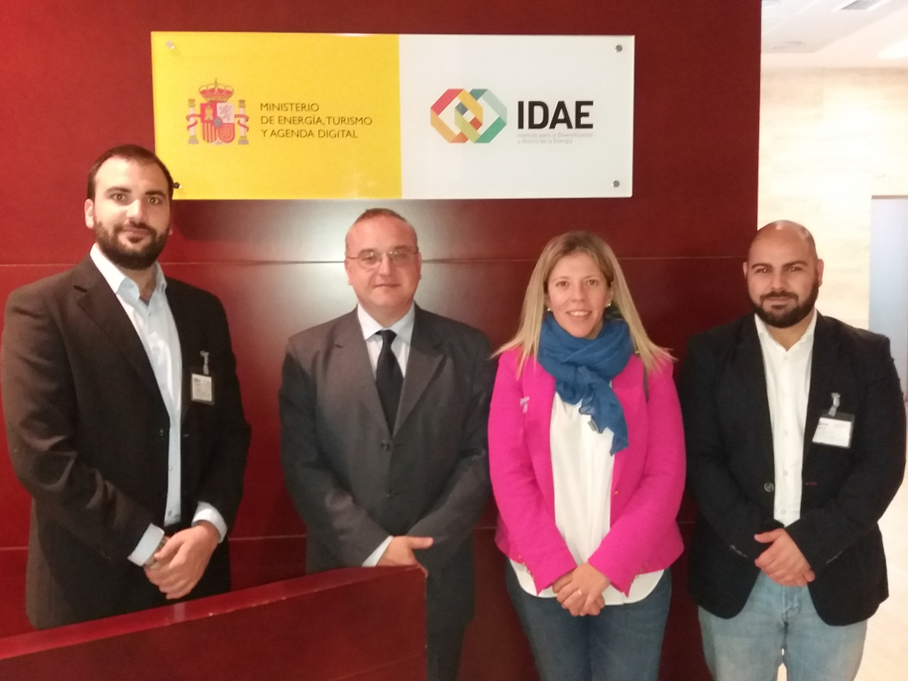 Firmado el préstamo del IDAE que ha permitido renovar el alumbrado en 60 calles de Tomelloso