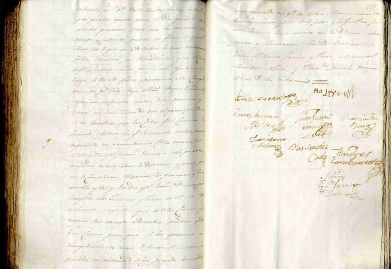 El Archivo Histórico Provincial organiza visitas guiadas para difundir sus fondos de forma didáctica