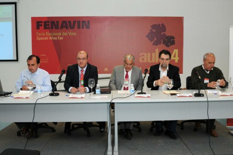 El II Foro Fevin debate en FENAVIN las tendencias sobre el consumo de vinos