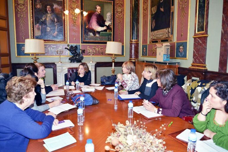 El Foro de la Mujer ha debatido sobre el futuro del asociacionismo