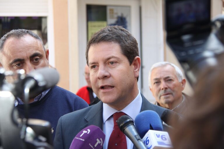 García-Page: “Cospedal no se ha atrevido a llevar en las listas a ninguno de sus consejeros”