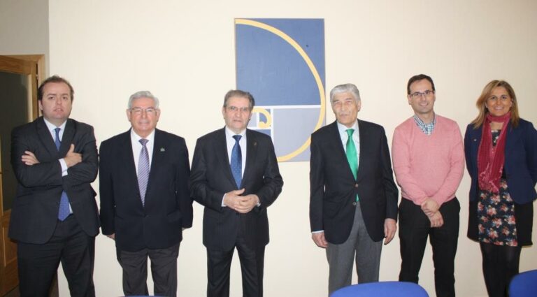 Gómez Mora certifica su apoyo a las personas con capacidades diferentes en una visita “inolvidable” a AFAS Tomelloso
