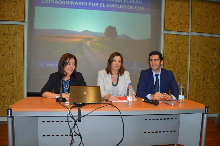 Patricia Franco subraya en Ciudad Real que los ayuntamientos de la región contarán con la financiación necesaria para sumarse al Plan Extraordinario por el Empleo