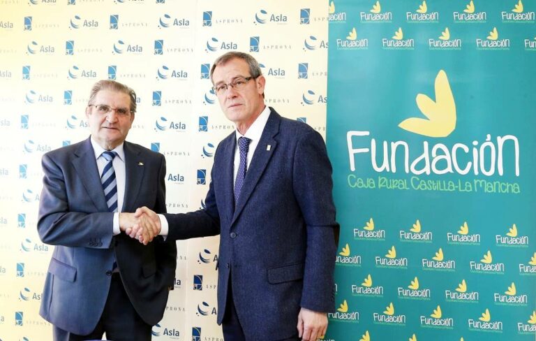 La Fundación Caja Rural CLM entrega el premio “Workin 2014” a la Fundación ASLA