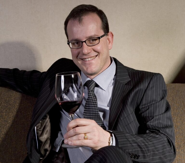 “Es imprescindible difundir el vino español en las escuelas gastronómicas y de sumillería internacionales”