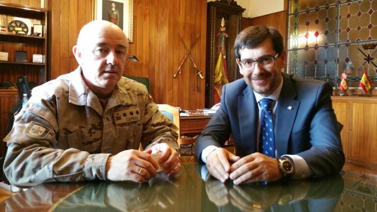 Reunión de Globalcaja con la Academia de Infantería de Toledo