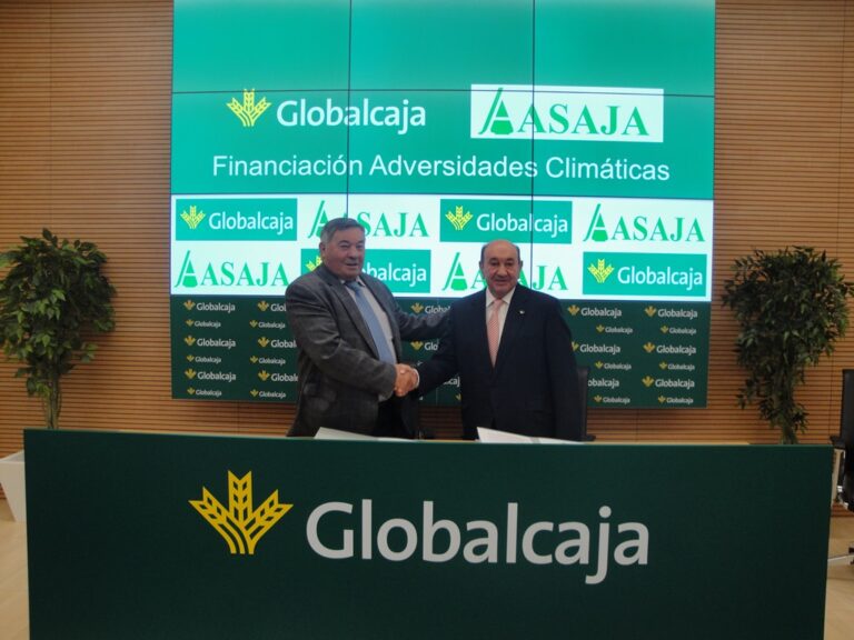 Firmado el convenio de Globalcaja con ASAJA Albacete para adversidades climáticas