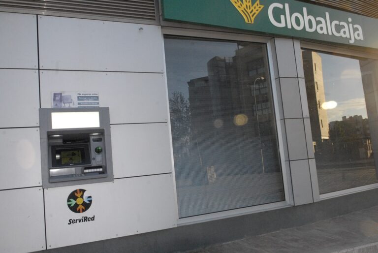 Las entidades financieras adaptan sus comisiones a la nueva normativa
