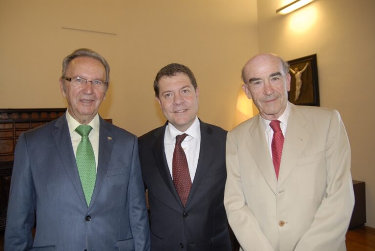 Globalcaja, en la toma de posesión de los nuevos consejeros del Gobierno regional de c-lm
