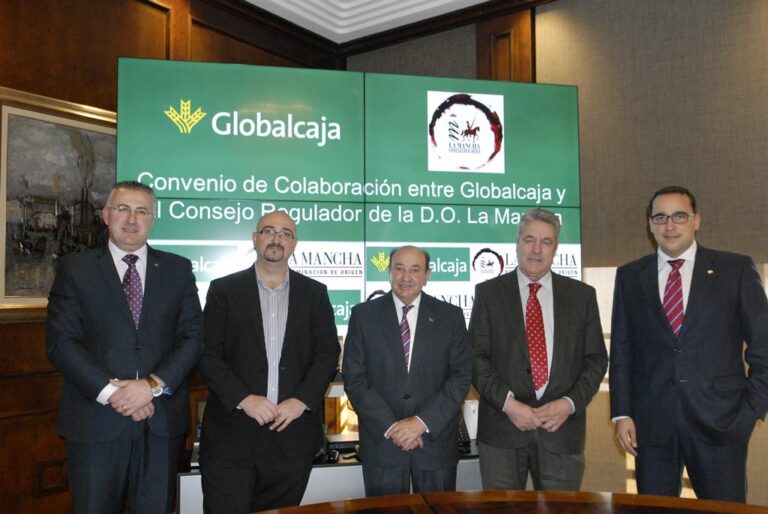 Globalcaja apoya la promoción del vino con el convenio con la DO La Mancha