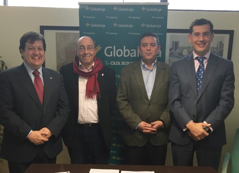 Globalcaja demuestra su compromiso con los ayuntamientos de la región