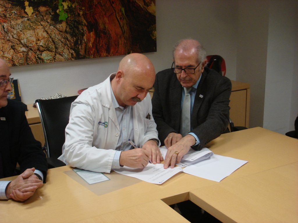 El Hospital de Tomelloso y la AECC activan el programa ‘Primer Impacto’ para agilizar los apoyos al paciente recién diagnosticado