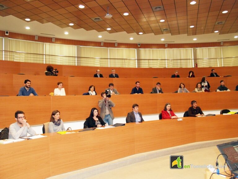 Presentado el programa Empresa-Empleo en la Asociación de Empresarios de la Comarca de Tomelloso