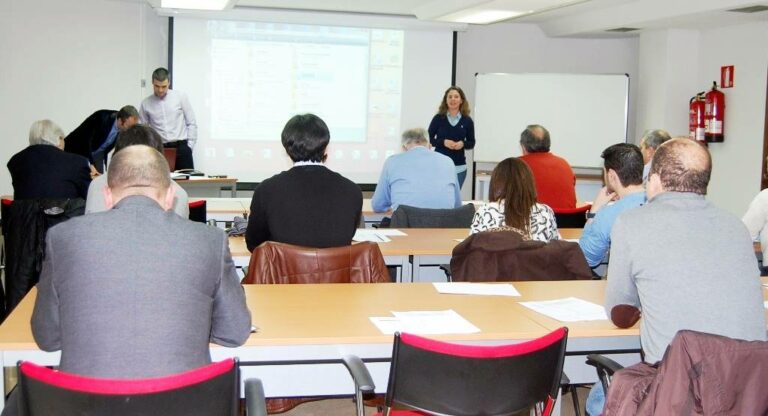 Emprendedores de la provincia se interesan por la iniciativa ‘InverCLM Impúlsate’