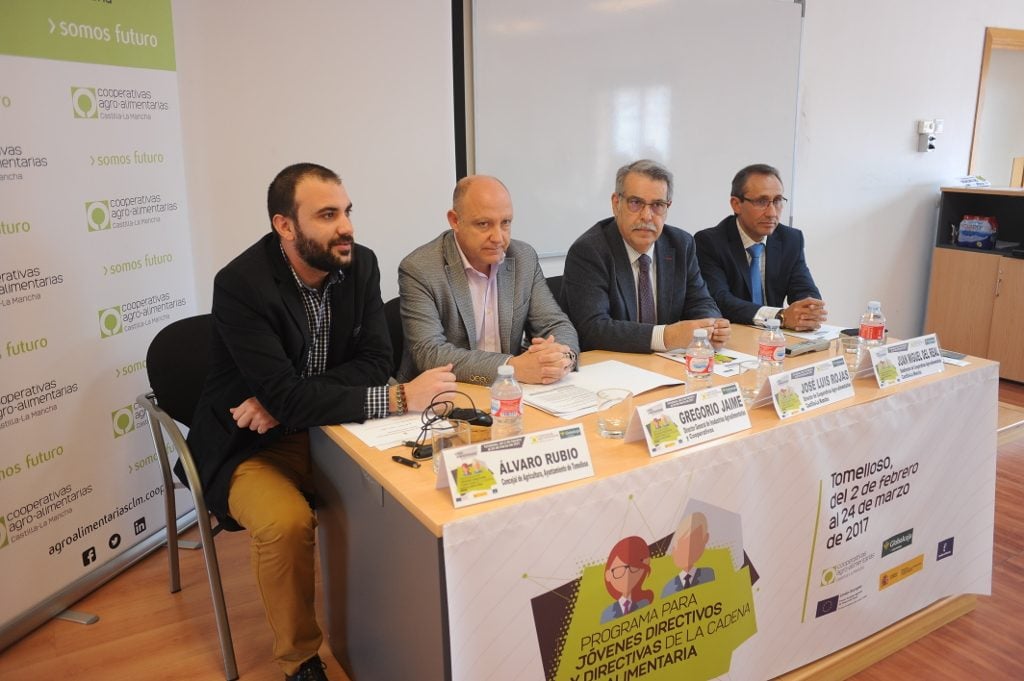 Álvaro Rubio participa en la clausura del curso para jóvenes directivos de la cadena agroalimentaria