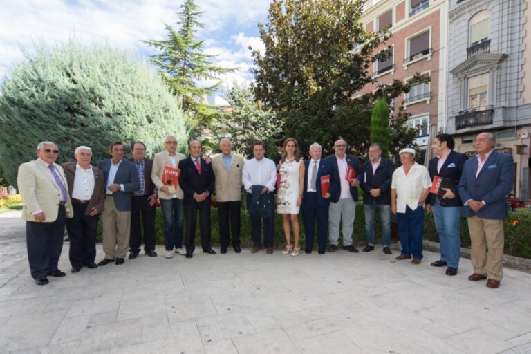 El Rey Don Juan Carlos, recibe la Mención de Honor de los Premios Taurinos Samueles en su décima edición