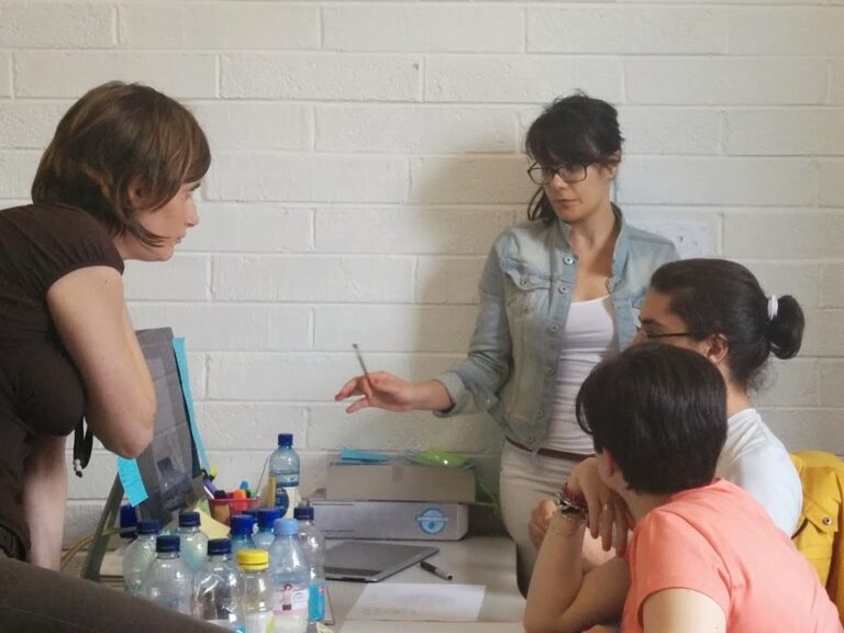 Lali Moraleda: «Los españoles estamos muy preparados cultural y humanamente»