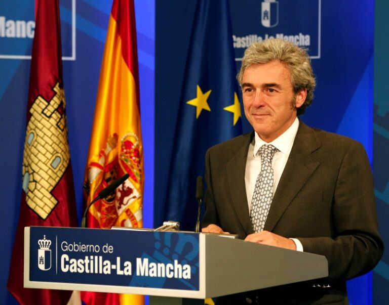 El Gobierno regional aprueba ayudas para paliar situaciones de necesidad de mayores y personas con discapacidad