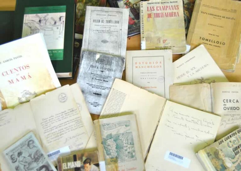 La Biblioteca celebrará el Mes del Libro con una exposición de libros curiosos