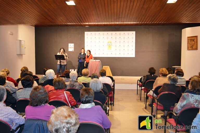 “Va de ellas”, cuentos diferentes para el Día de la Mujer