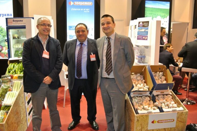 El Gobierno regional muestra su apoyo al sector de frutas y hortalizas de Castilla-La Mancha en ‘Fruit Attraction’