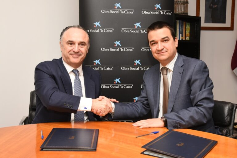 El Gobierno de Castilla-La Mancha y La Caixa firman un convenio para ejecutar 12 proyectos medioambientales