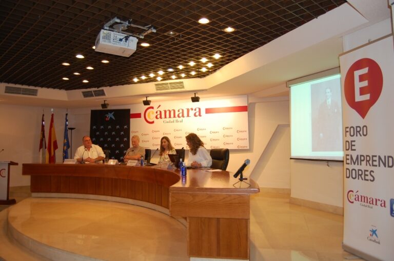 El IV Foro de Emprendedores activa la inquietud empresarial en la provincia
