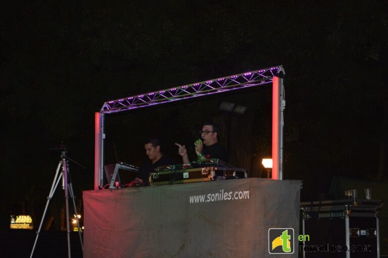 Flamenco y música de los ochenta convivieron el miércoles en la Feria de Tomelloso