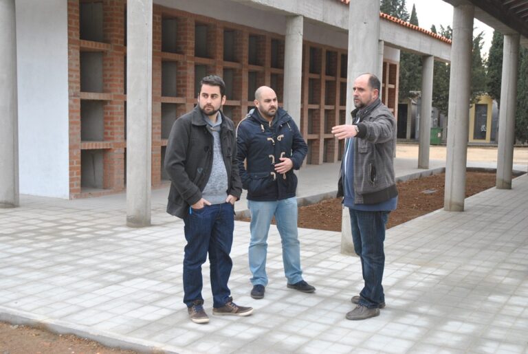 Finalizan las obras de una nueva zona de nichos en el cementerio municipal de Tomelloso