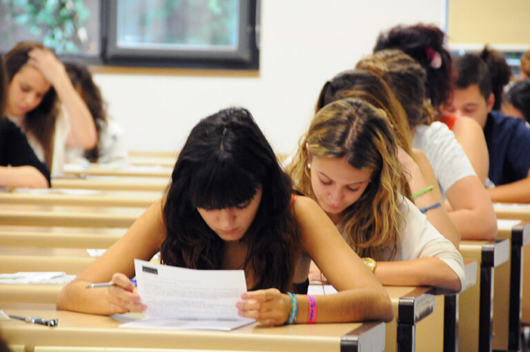 El 74,16 % de los alumnos aprueba la PAEG de septiembre en el distrito universitario de Castilla-La Mancha