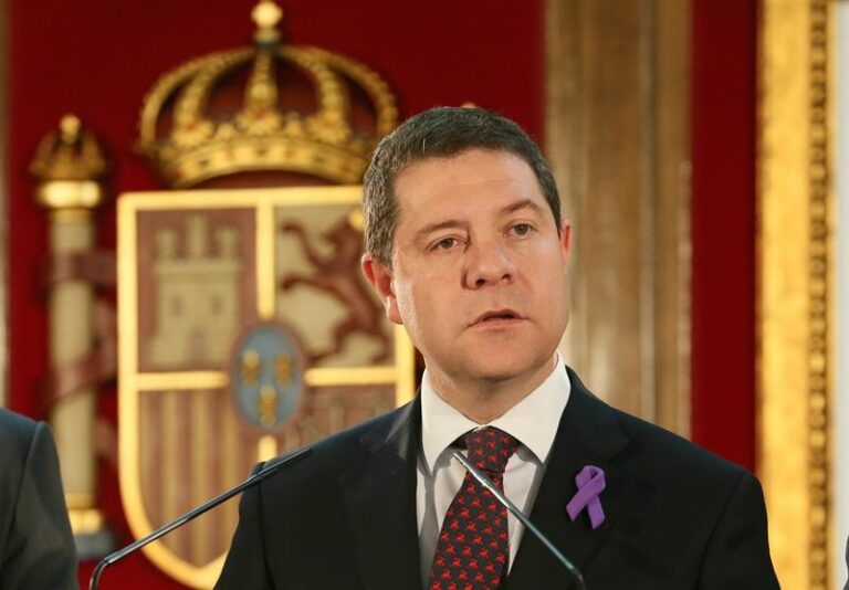 Junta aprobará 1.042 plazas en sanidad y 600 en educación
