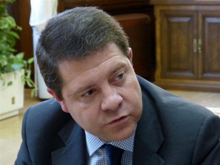 Page anuncia su candidatura a las primarias de Castilla-La Mancha, que serán abiertas el 26 de octubre