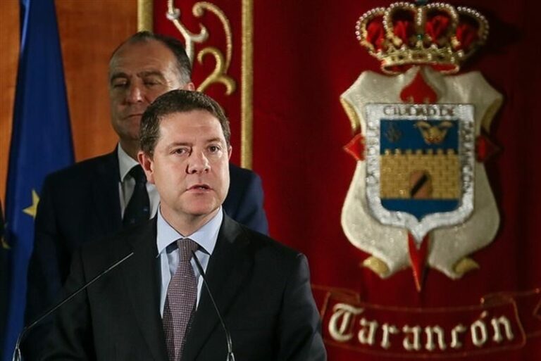 Page se compromete a atender las demandas de APANAS
