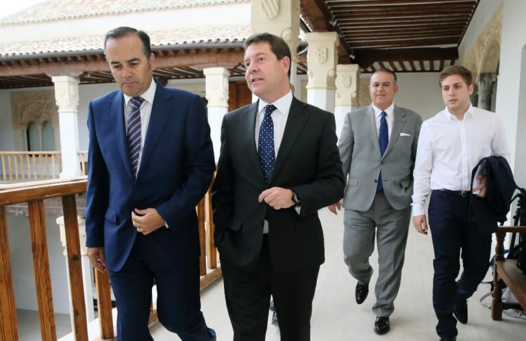 Gregorio defiende la instalación del ATC en Villar de Cañas y solicita a Page colaboración para salvar Elcogás