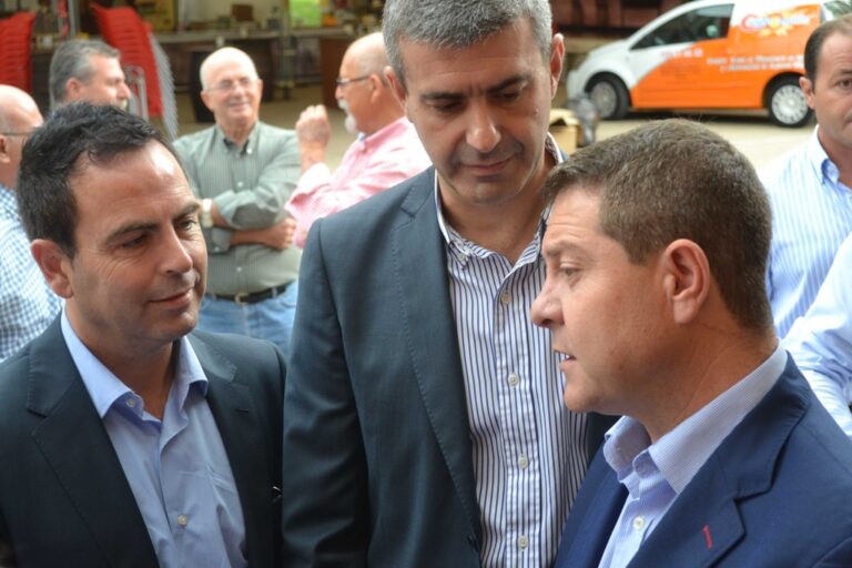 García-Page dice que si gana en mayo y antes de agosto no hay un plan de choque con 60.000 empleos, dimitirá