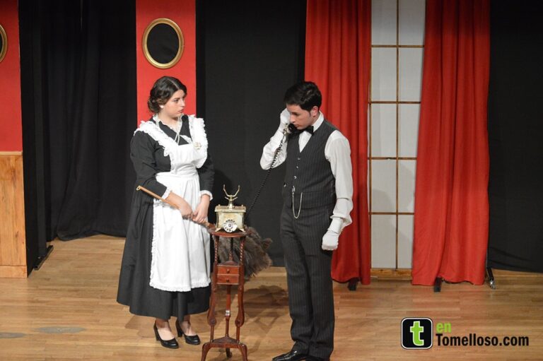 Platea representa “Usted tiene ojos…”: el humor de Jardiel a beneficio del pueblo saharaui