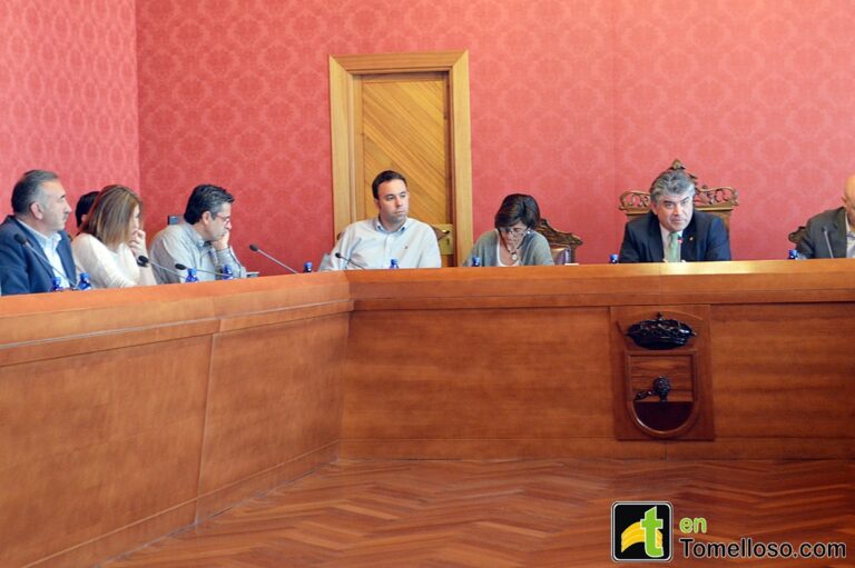 El último Pleno de la Corporación 2011-2015 aprueba dejar sin efecto el Plan de Ajuste del Ayuntamiento
