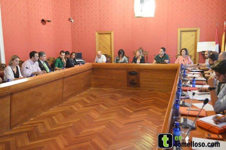 Aprobada la cesión a la Junta de la Escuela de Conductores para las aulas del C.P. Félix Grande de Tomelloso