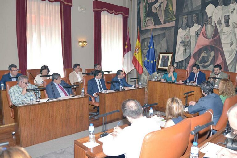 El Pleno de la Diputación aprueba un Plan de Empleo de 3’2 millones de euros