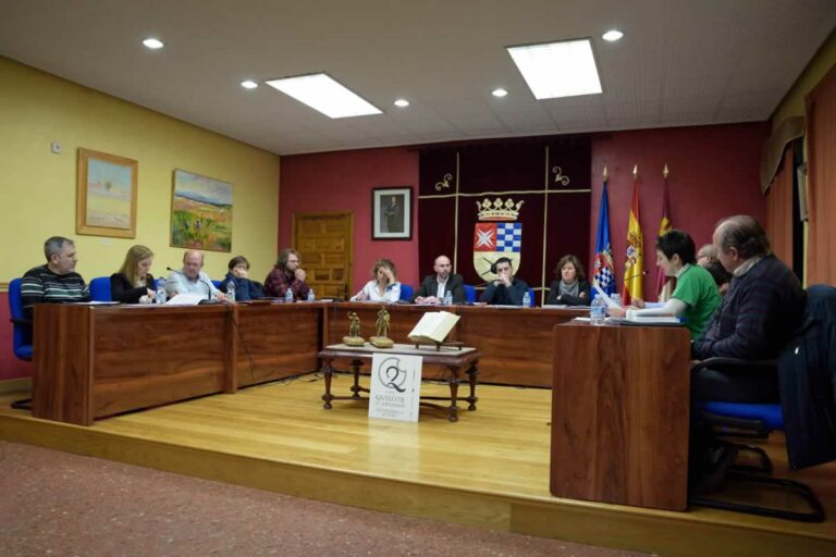 PSOE e IU acusan al PP de “oportunismo político” al presentar “ahora” una moción en defensa de la situación del IES “Vicente Cano”