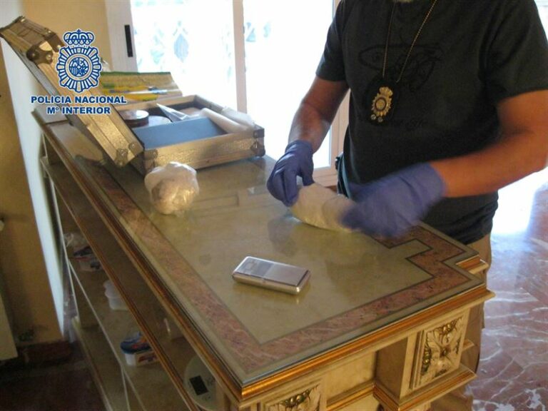 La Policía detiene a 50 miembros de una red de tráfico de estupefacientes