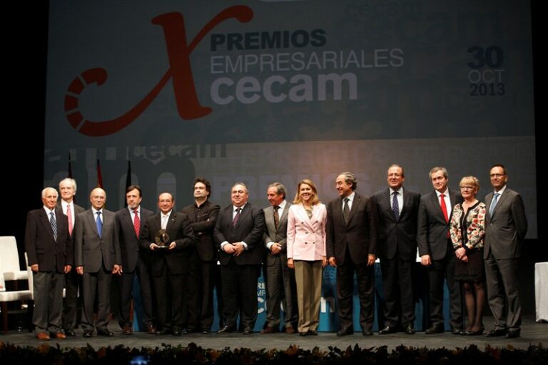 Cospedal asegura que Castilla-La Mancha volverá a cumplir el objetivo de déficit en 2013