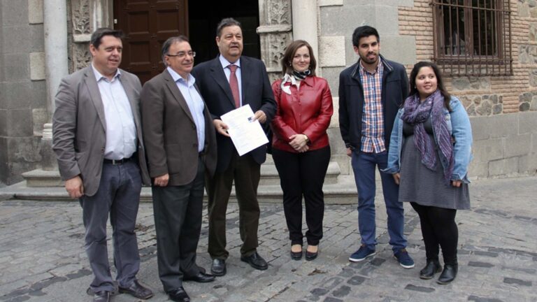 El PSOE presenta las candidaturas a las elecciones autonómicas “para ser la fuerza más votada”
