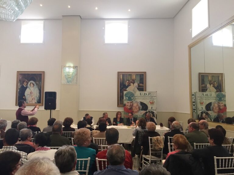 Unas 2.000 personas mayores se forman para prevenir malos tratos por iniciativa de la Junta