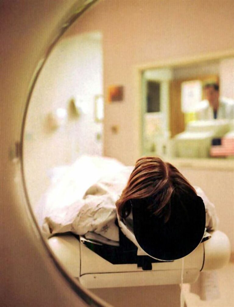 Según el consejero de Sanidad, la espera media en pruebas diagnósticas está en 29 días
